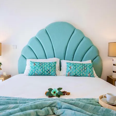 Appartement Newly Renovated Escape With Pool & Seaview