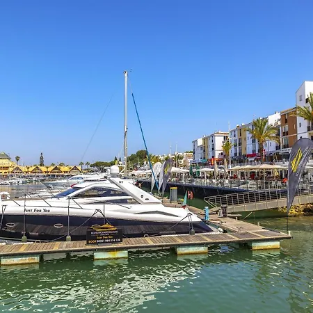 Newly Renovated Escape With Pool & Seaview Apartment Quarteira