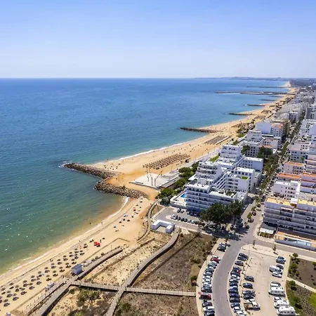 Apartment Newly Renovated Escape With Pool & Seaview *